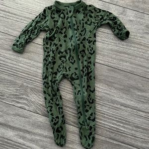 Kyte 0-3m Hunter Leopard Zippered Footie PJs
